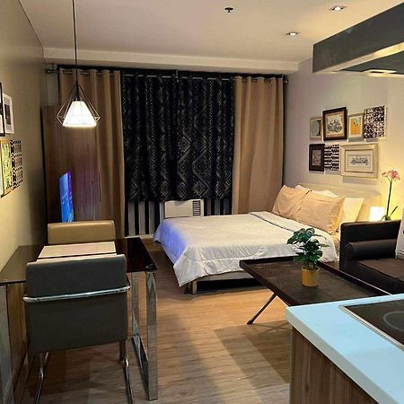 Gramercy Residences Makati City Esterno foto