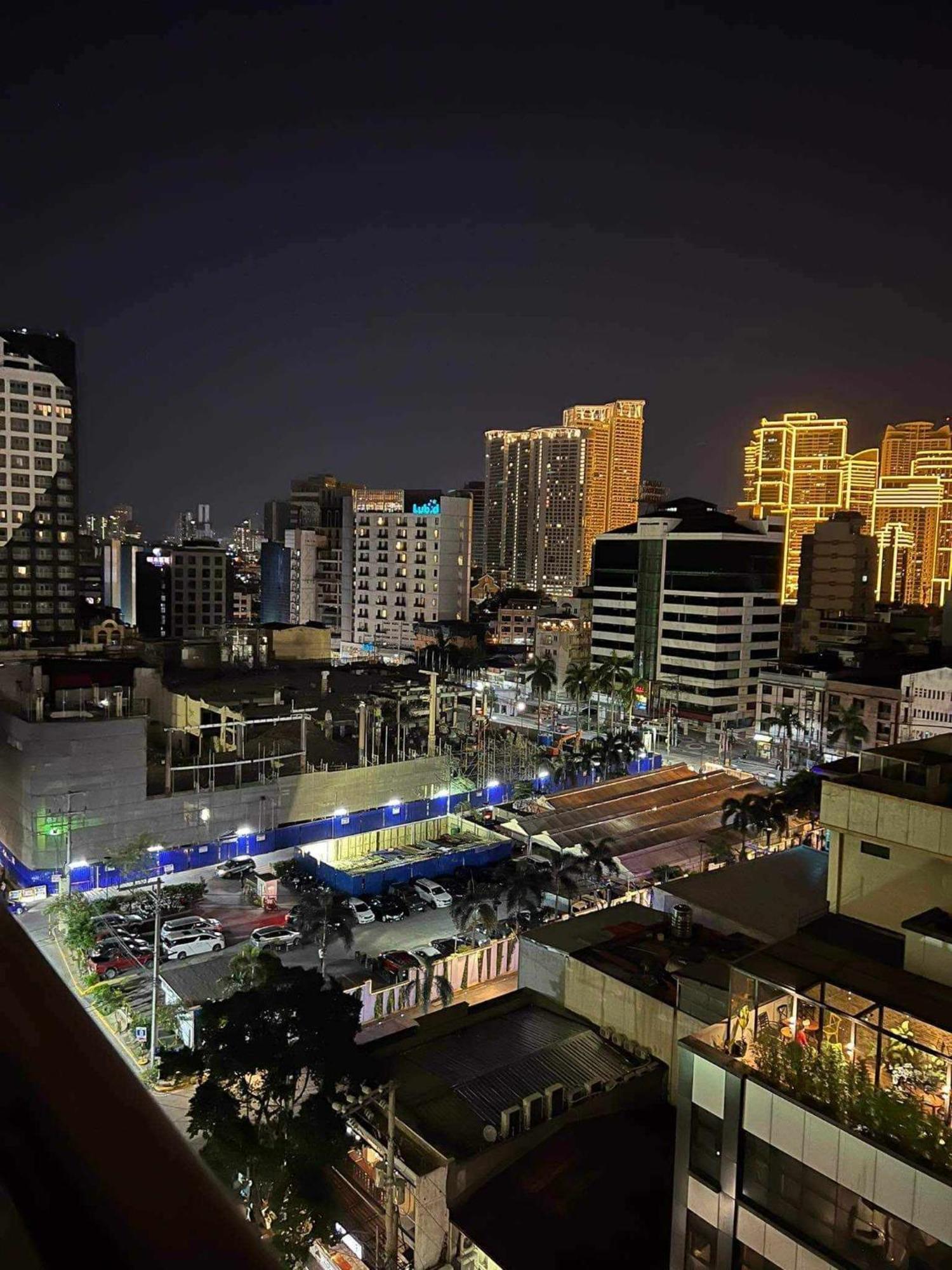 Gramercy Residences Makati City Esterno foto